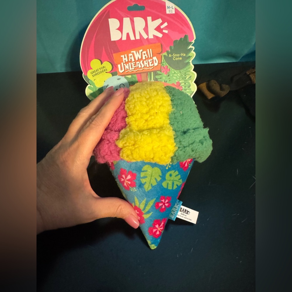 Bark Box Hawaiian Ice snow cone Dog Toy Rip & Reveal NEW Rasta cone